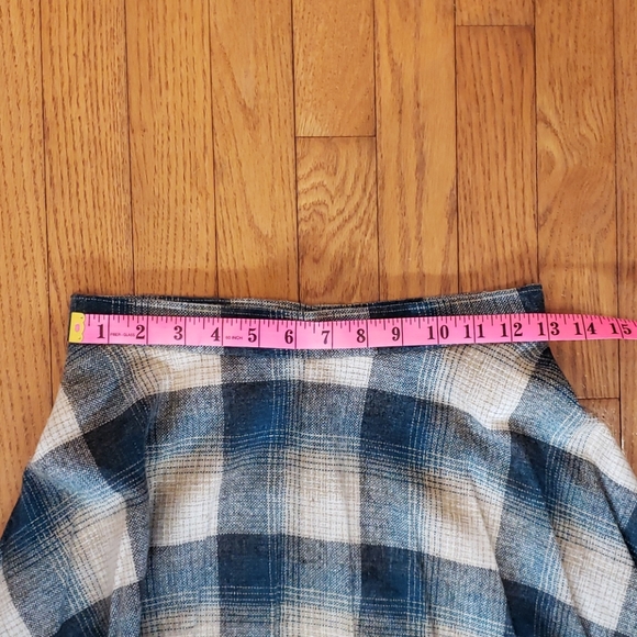 Wool Pleated Skirt - Picture 2 of 5